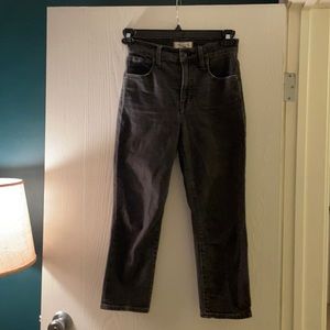 Madewell Perfect Vintage Crop Jeans 25P. Worn in but still have original shape!